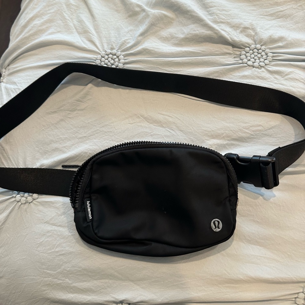 lululemon athletica Black Belt Bag